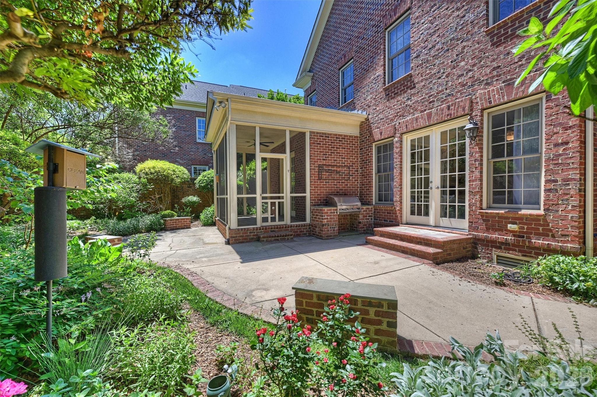 Myers Park - Residential