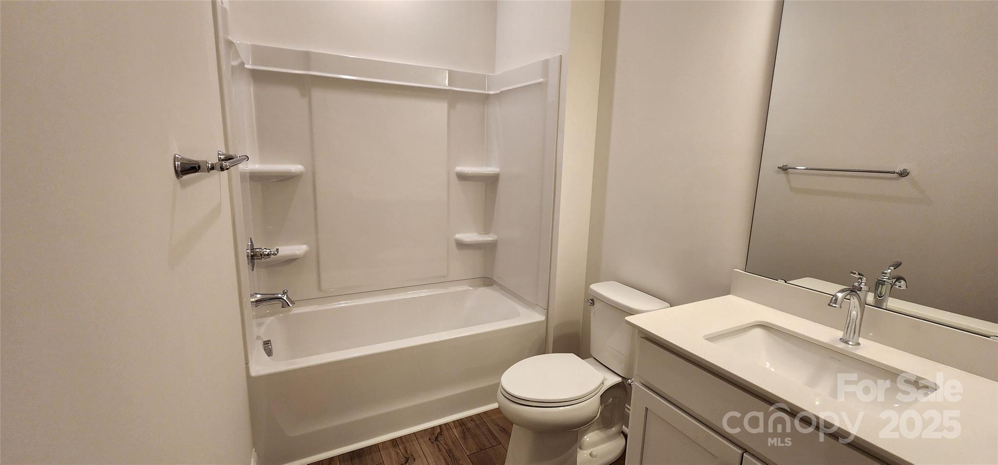 Lakeside Glen - Residential