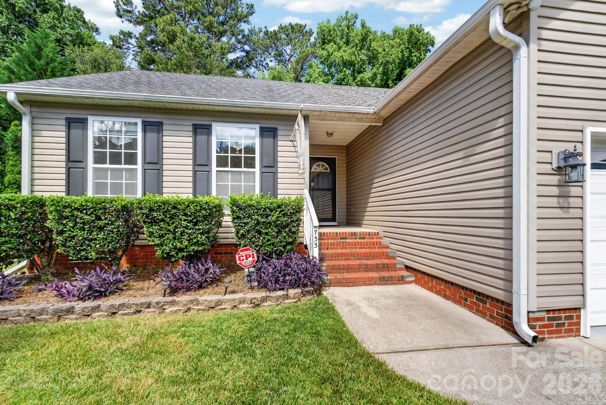 733 Painted Lady Court