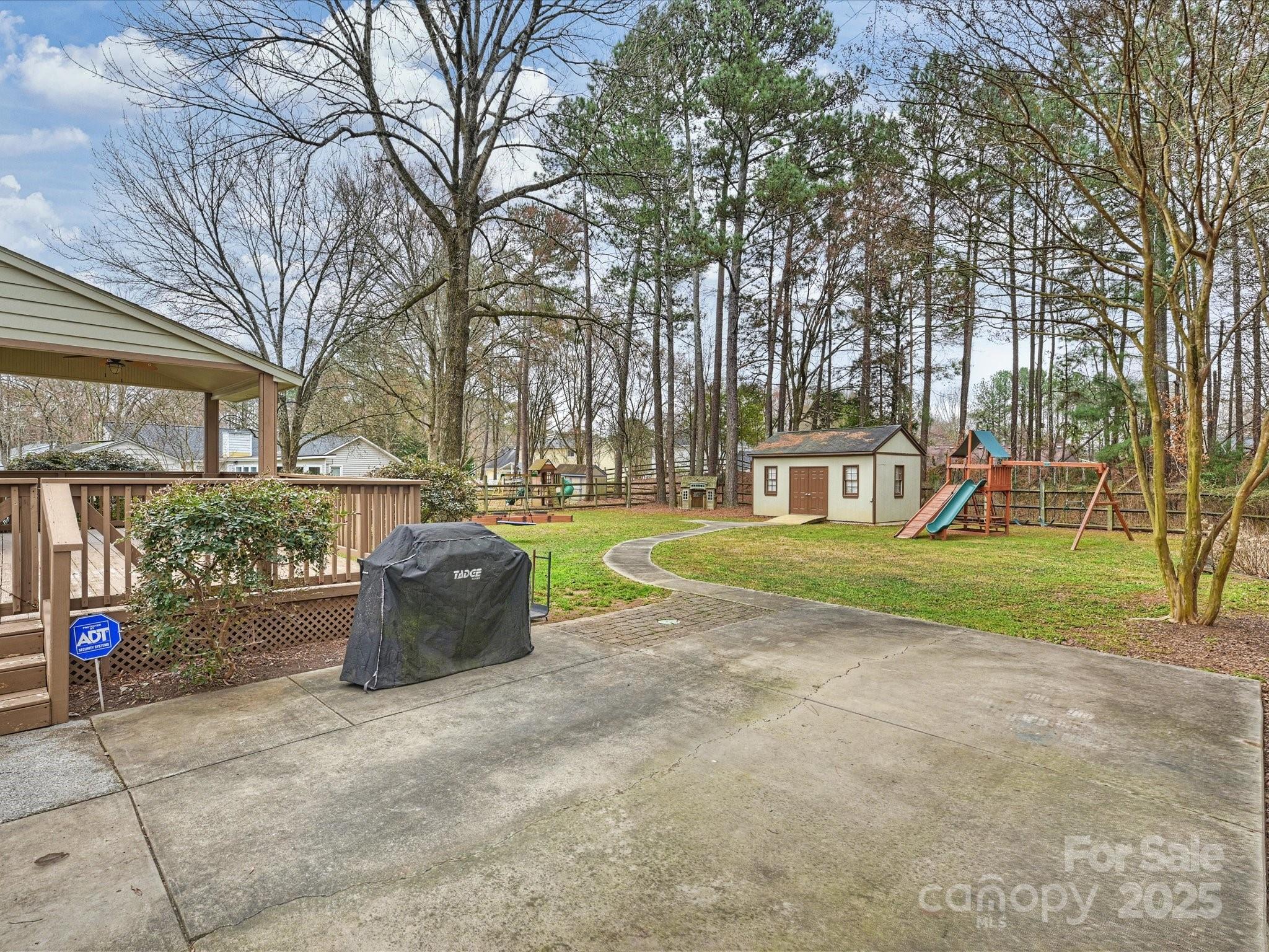 Colony Woods - Residential