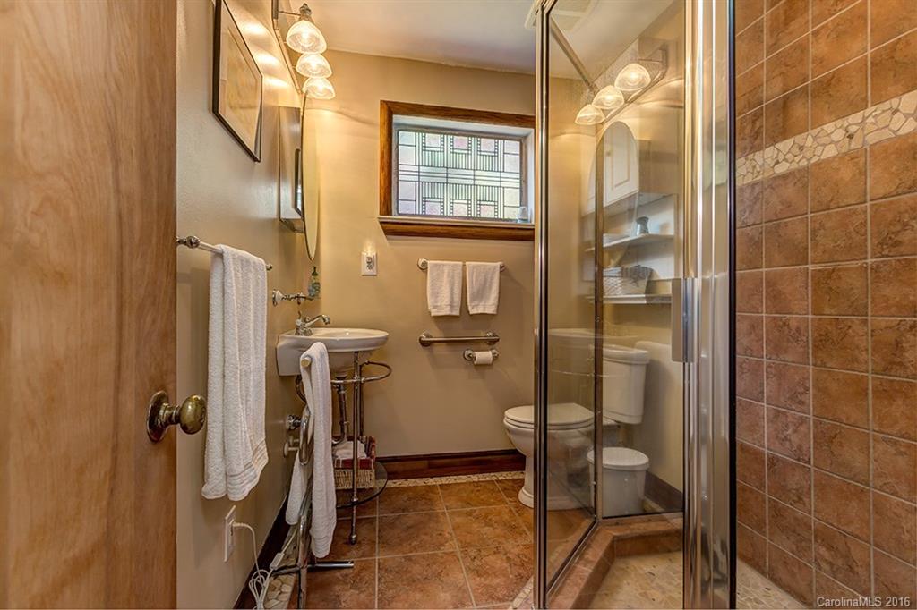 Merry Oaks - Residential