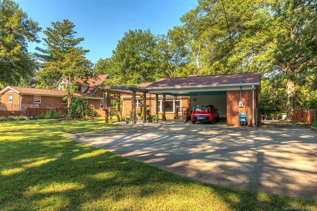 Merry Oaks - Residential