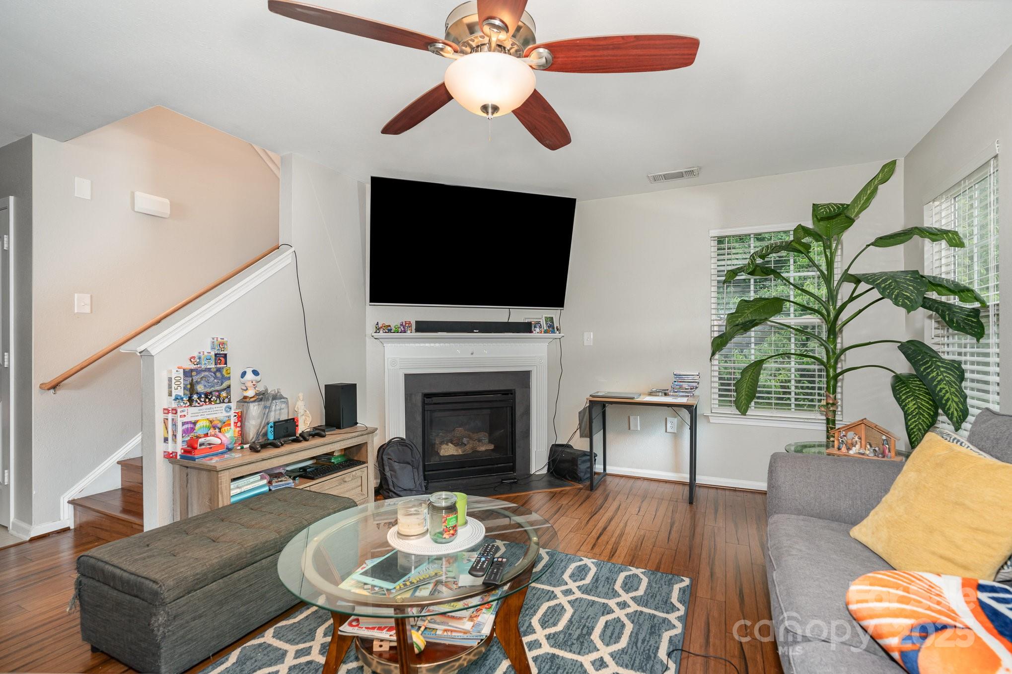 Twin Oaks - Residential