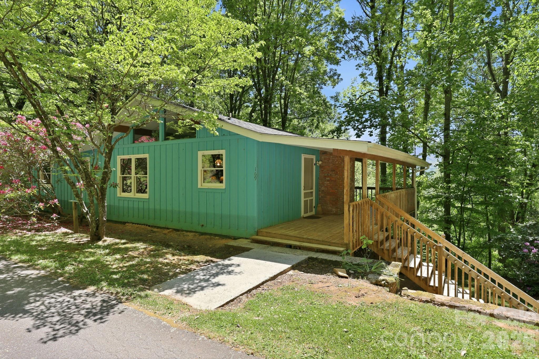 169 Sleepy Hollow Lane