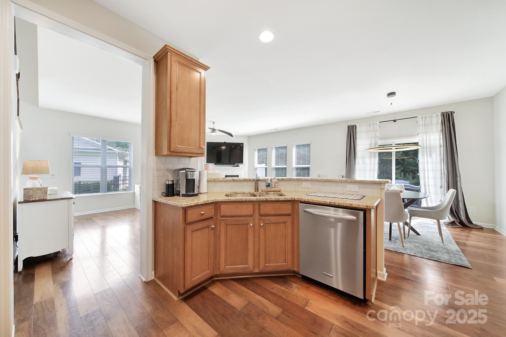 2203 Whitford Lane