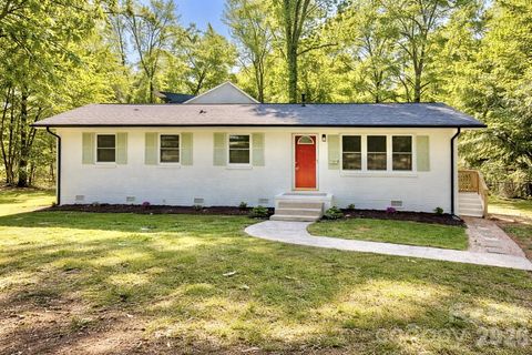 Photo of 4844 Hidden Valley Road, Charlotte, NC 28213 (MLS # 4370893)