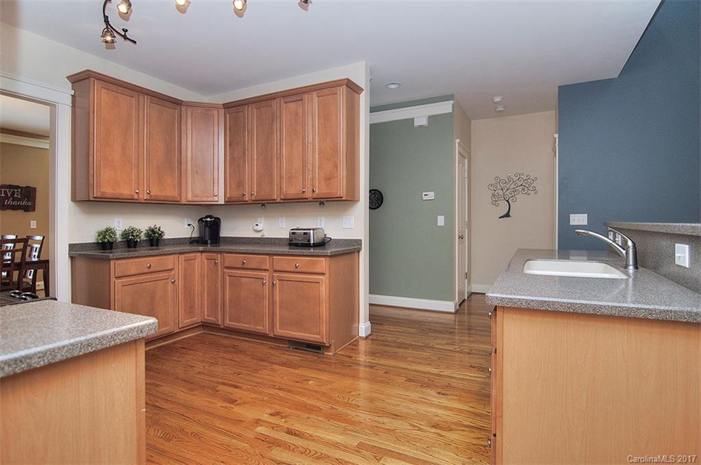 Lake Shore - Residential