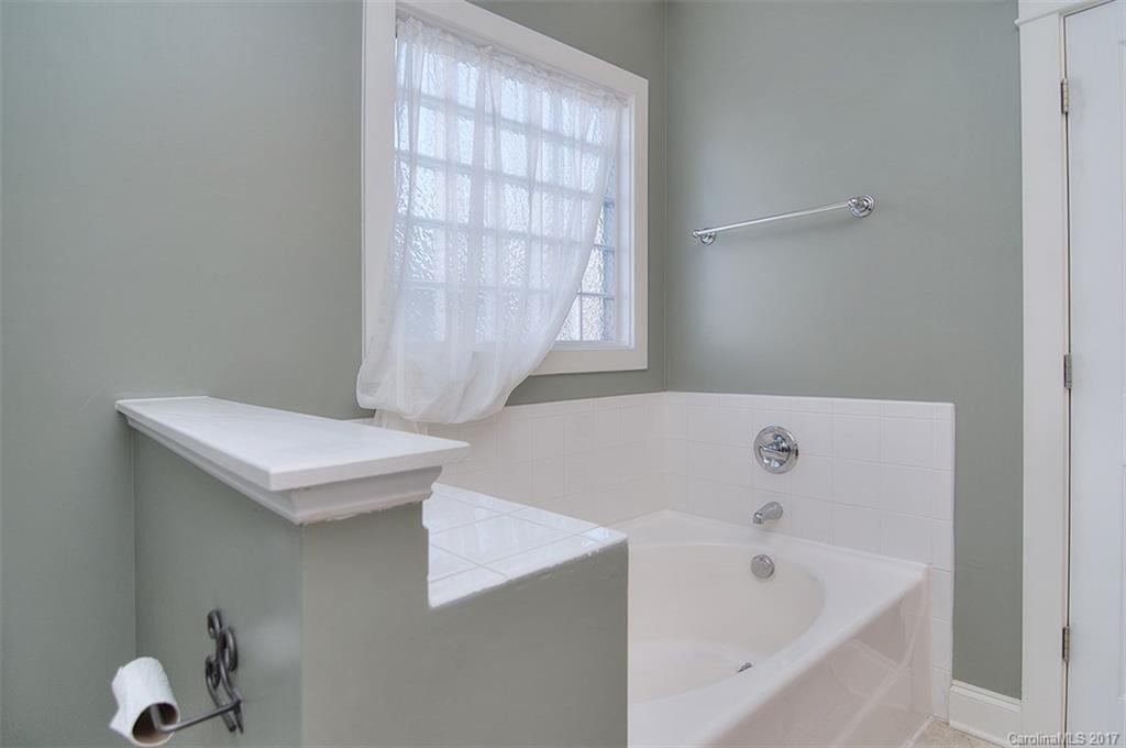 Lake Shore - Residential