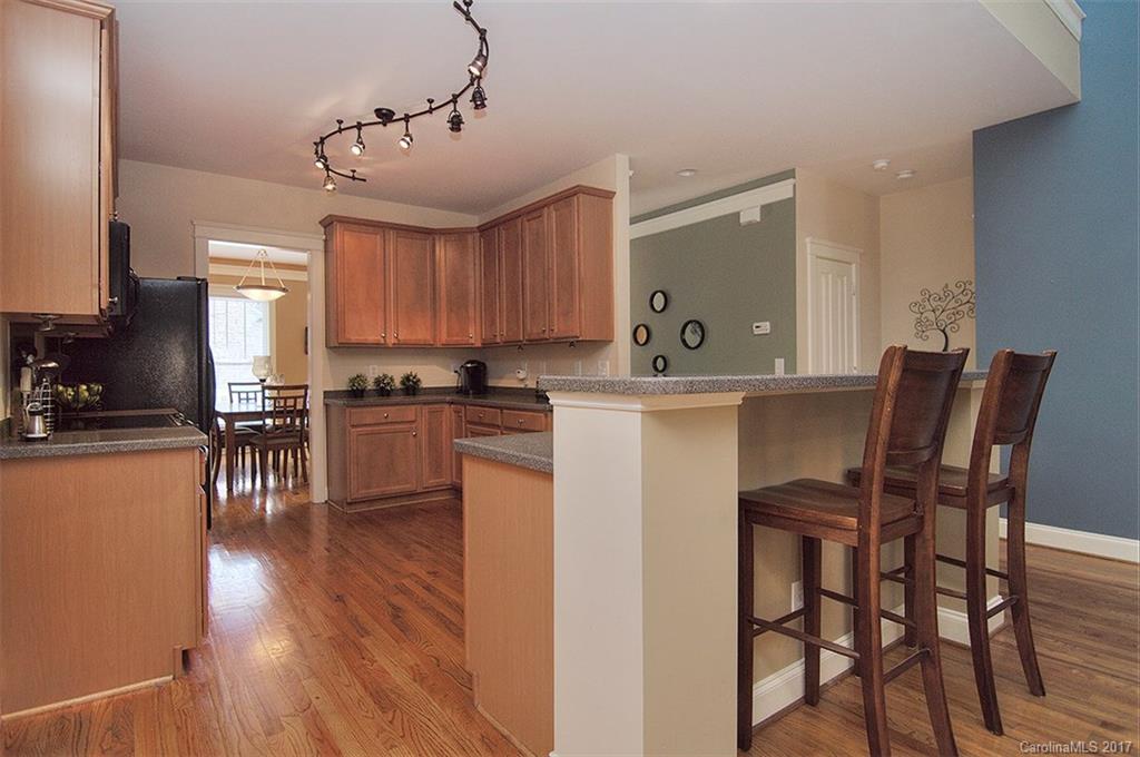 Lake Shore - Residential