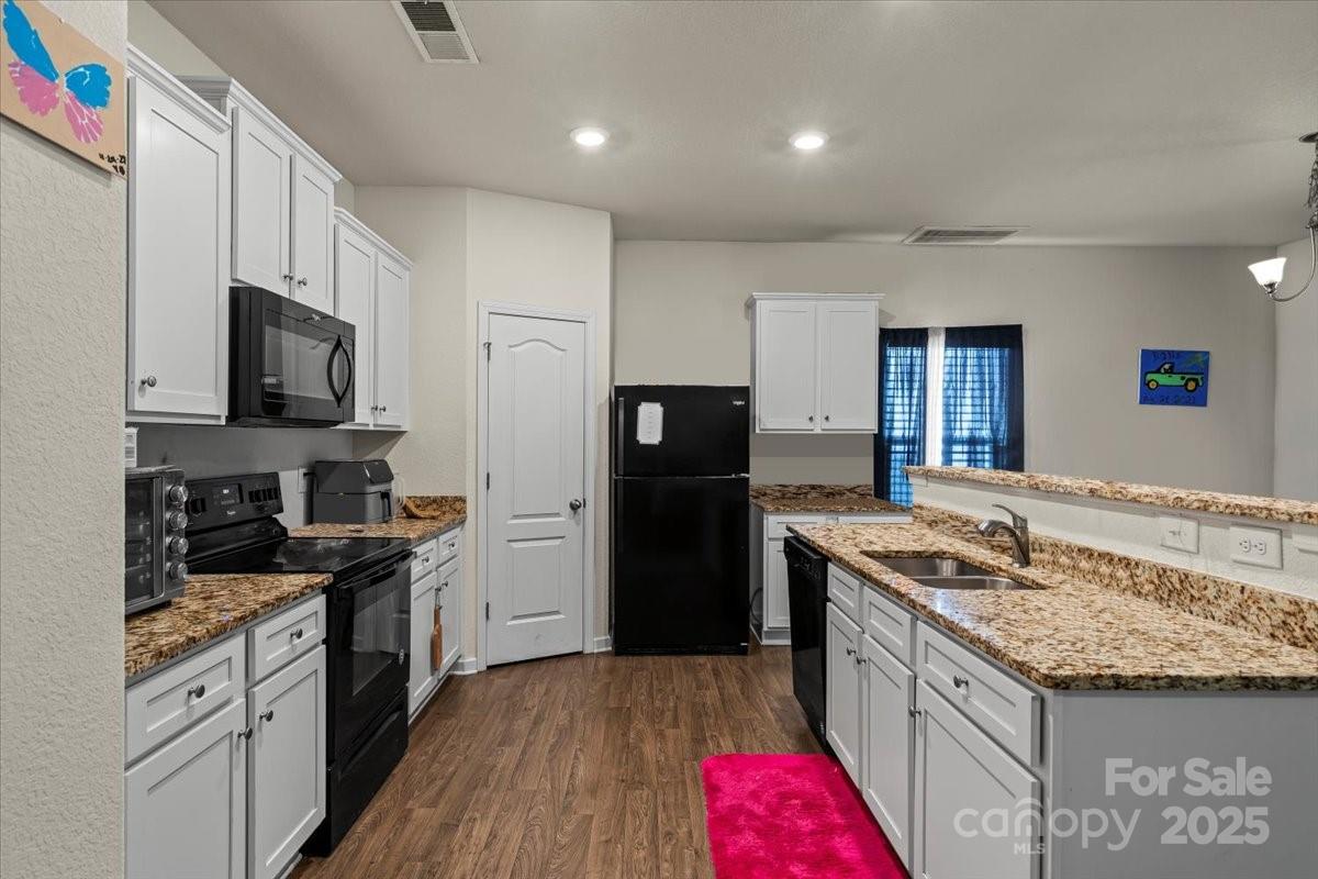 2922 Patishall Lane