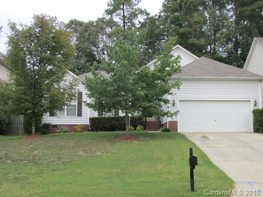 Available 11-04-16: 3 Bed / 2 Bath ranch. The exterior features a large 2-car Garage, front porch and a small fenced-in backyard w/ deck. Great Room w/ vaulted ceiling, Dining Room  plus all bedrooms have neutral colored carpet. The Eat-in Kitchen features a pantry plus a flat top Range/Oven, Dishwasher & Refrigerator. The Master Bedroom has a walk in closet, ceiling fan and private Bath. Additional features: gas heat, central air Built in 1998 approx.1600 sf. Pets Negotiable / NO Smoking