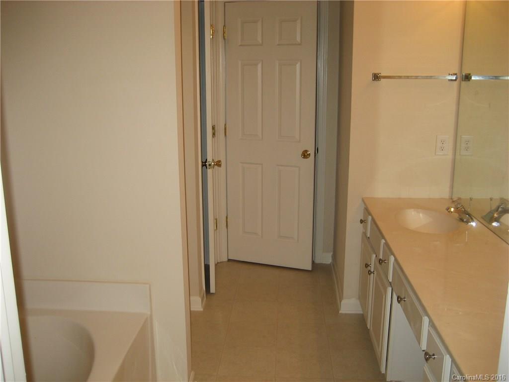 Reavencrest - Residential Lease