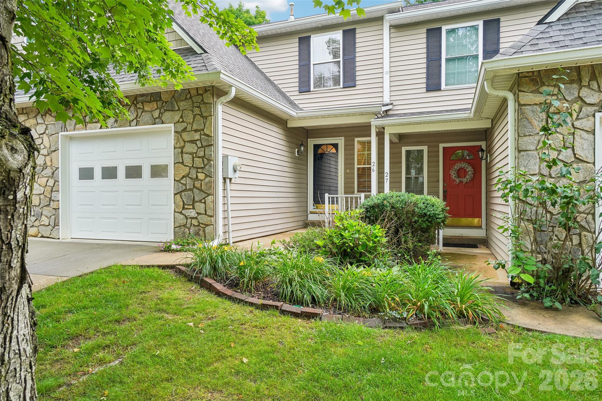 26 Willowick Drive