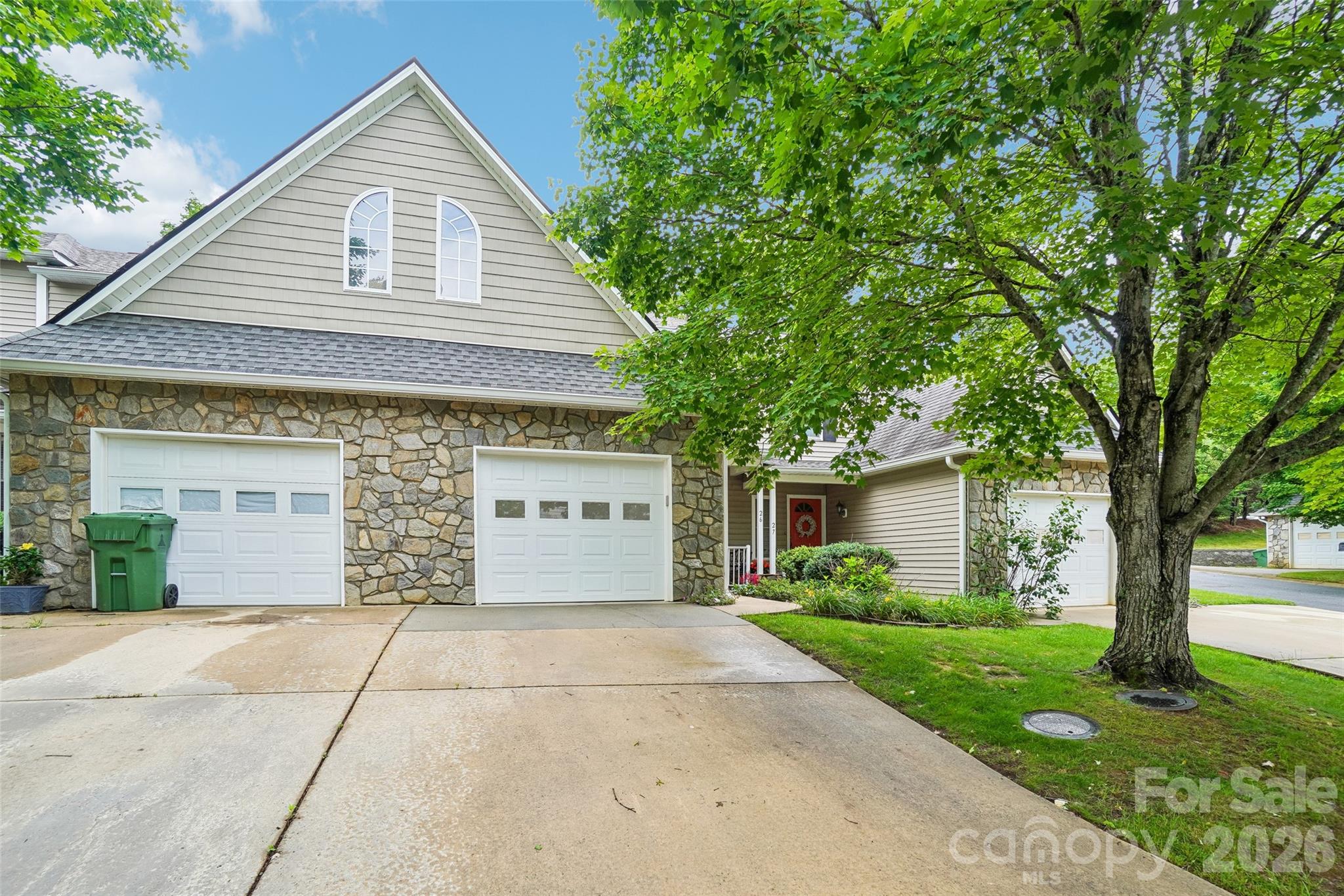 26 Willowick Drive