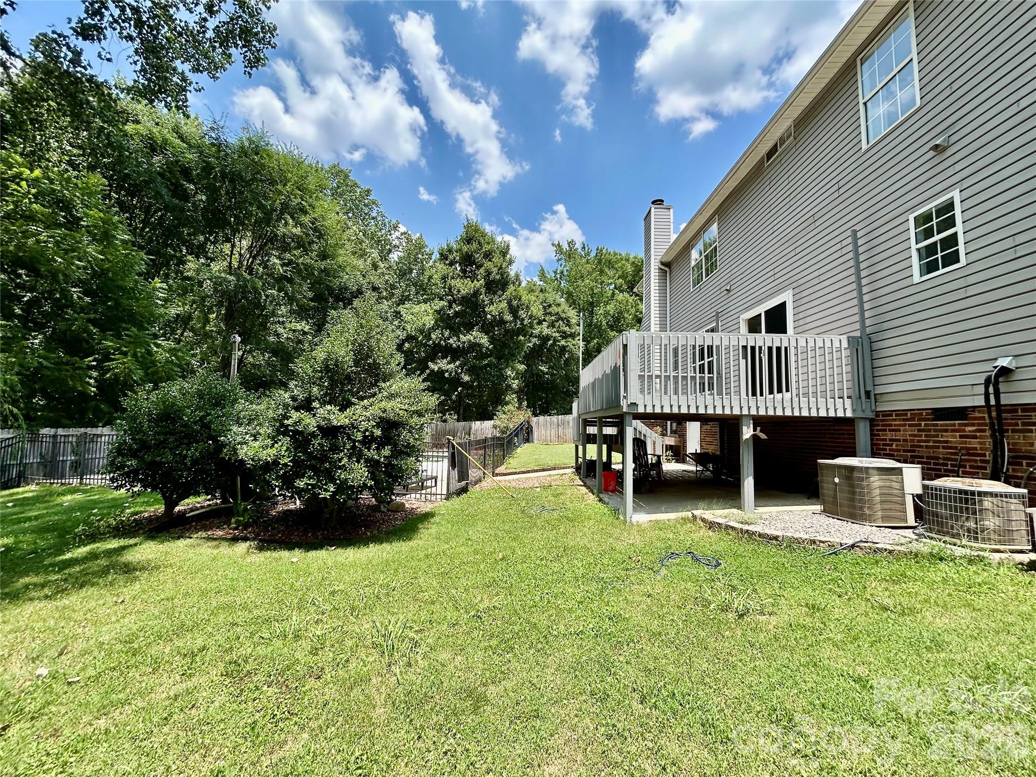 12119 Meadow Post Lane