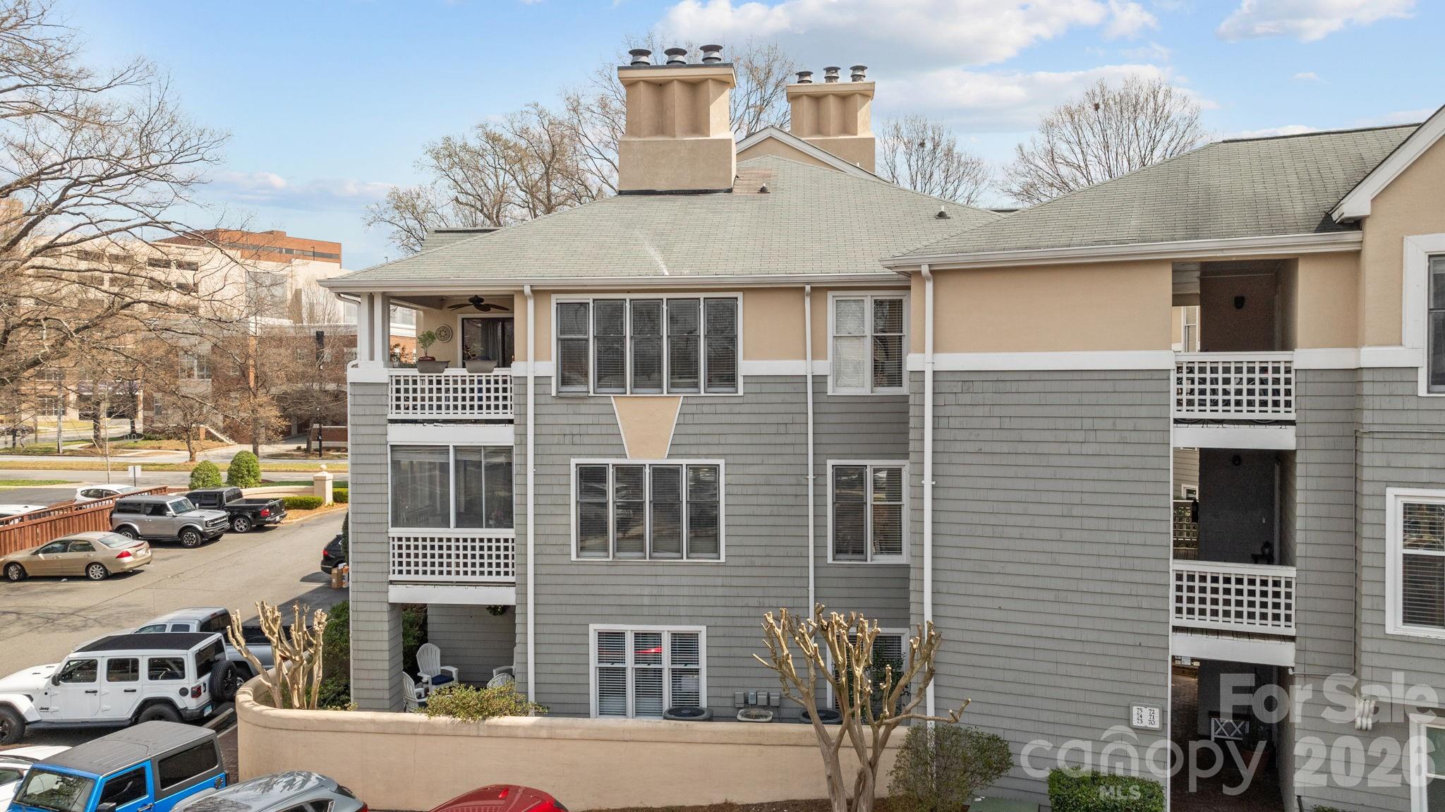 Queens Station - Residential