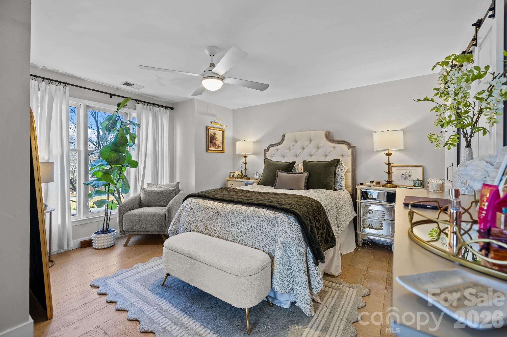 Queens Station - Residential