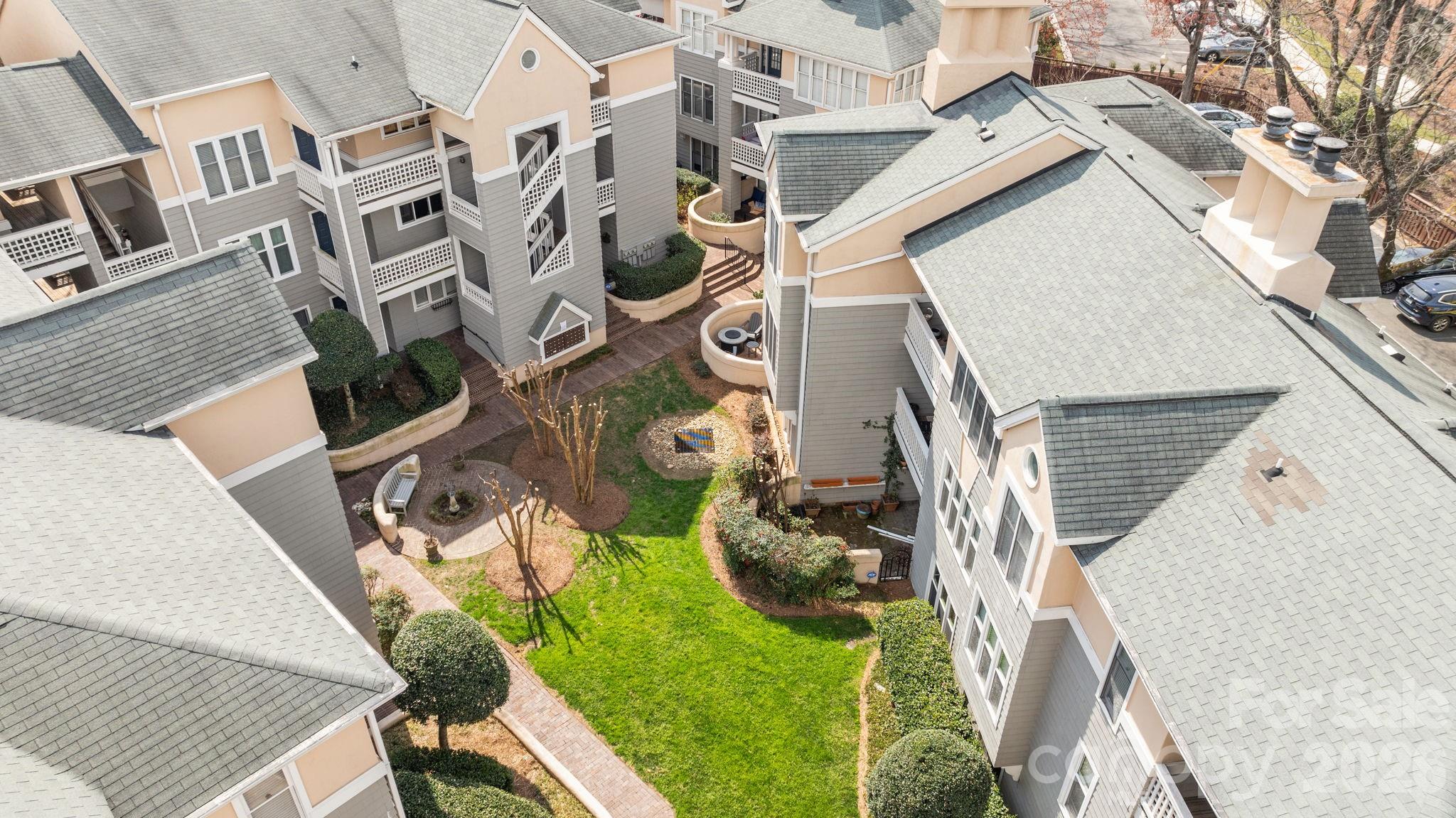 Queens Station - Residential