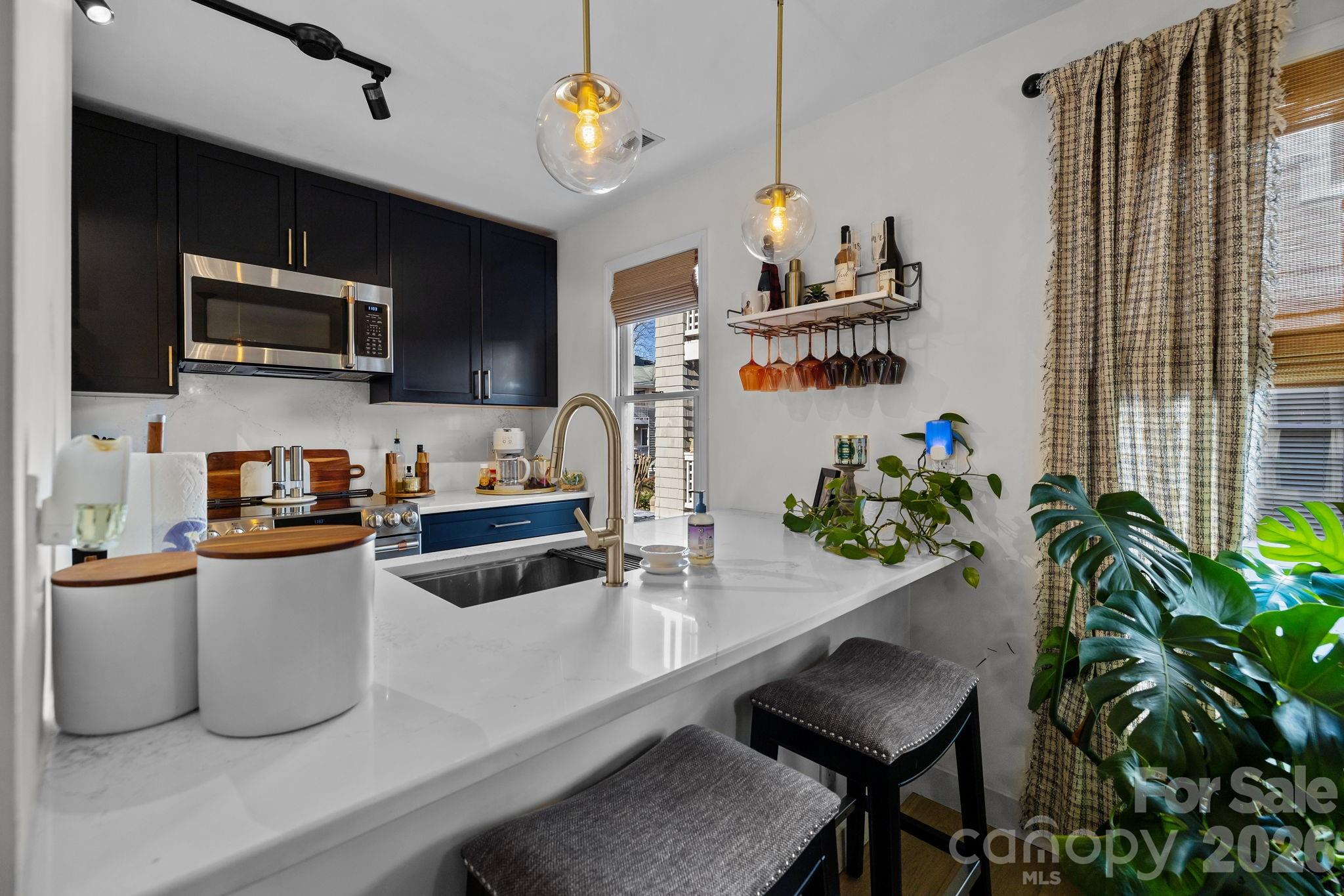 Queens Station - Residential