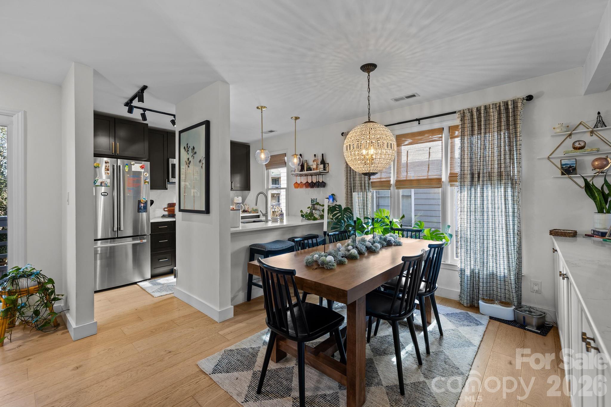 Queens Station - Residential