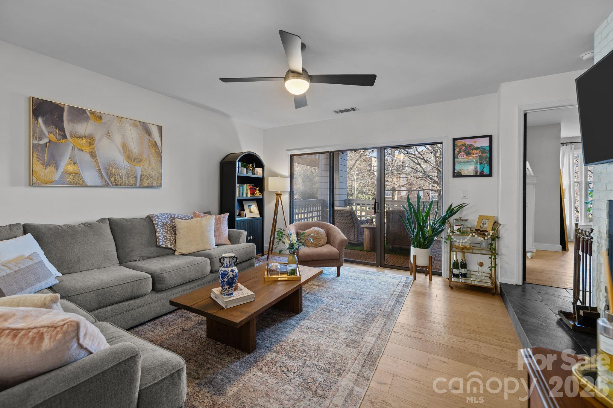 Queens Station - Residential