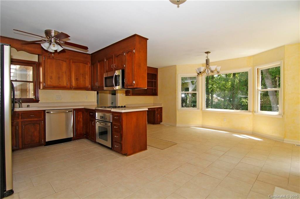 River Hills - Residential Lease