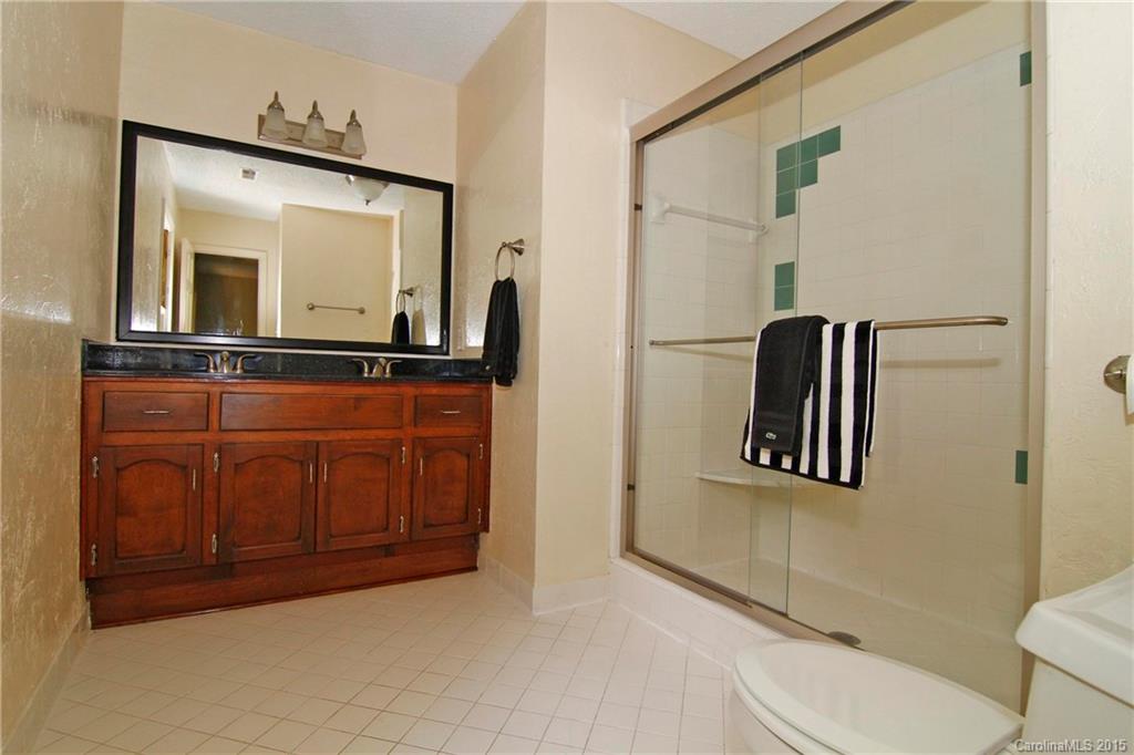 River Hills - Residential Lease