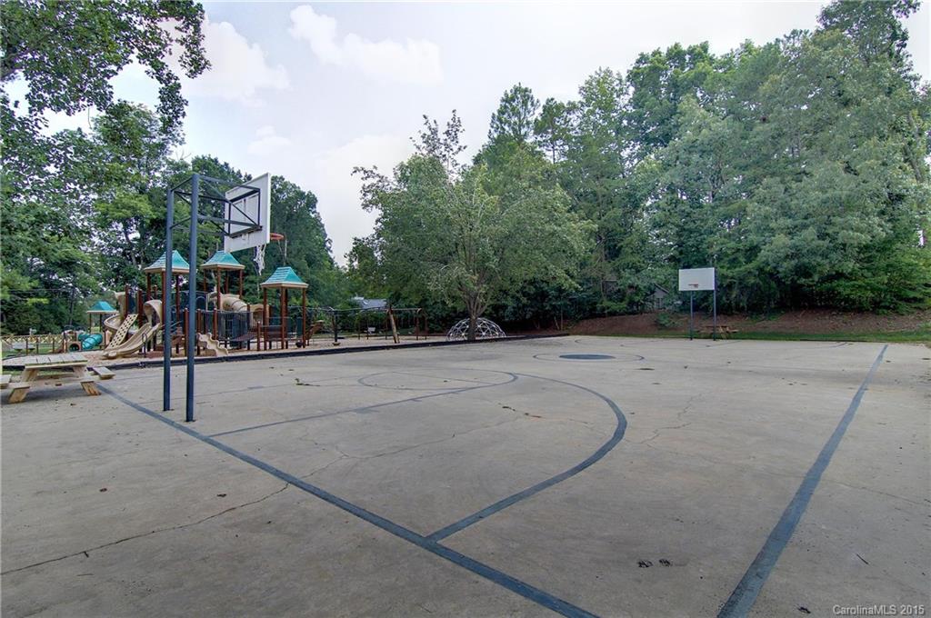 River Hills - Residential Lease