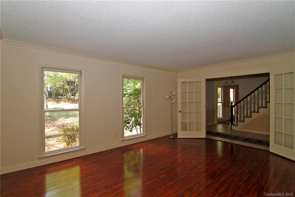 River Hills - Residential Lease