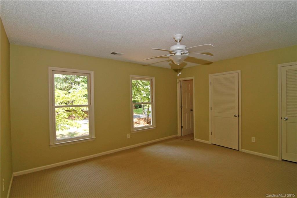 River Hills - Residential Lease