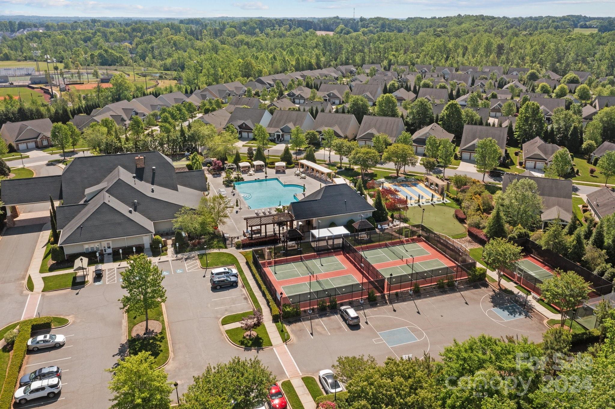 Baileys Glen - Residential