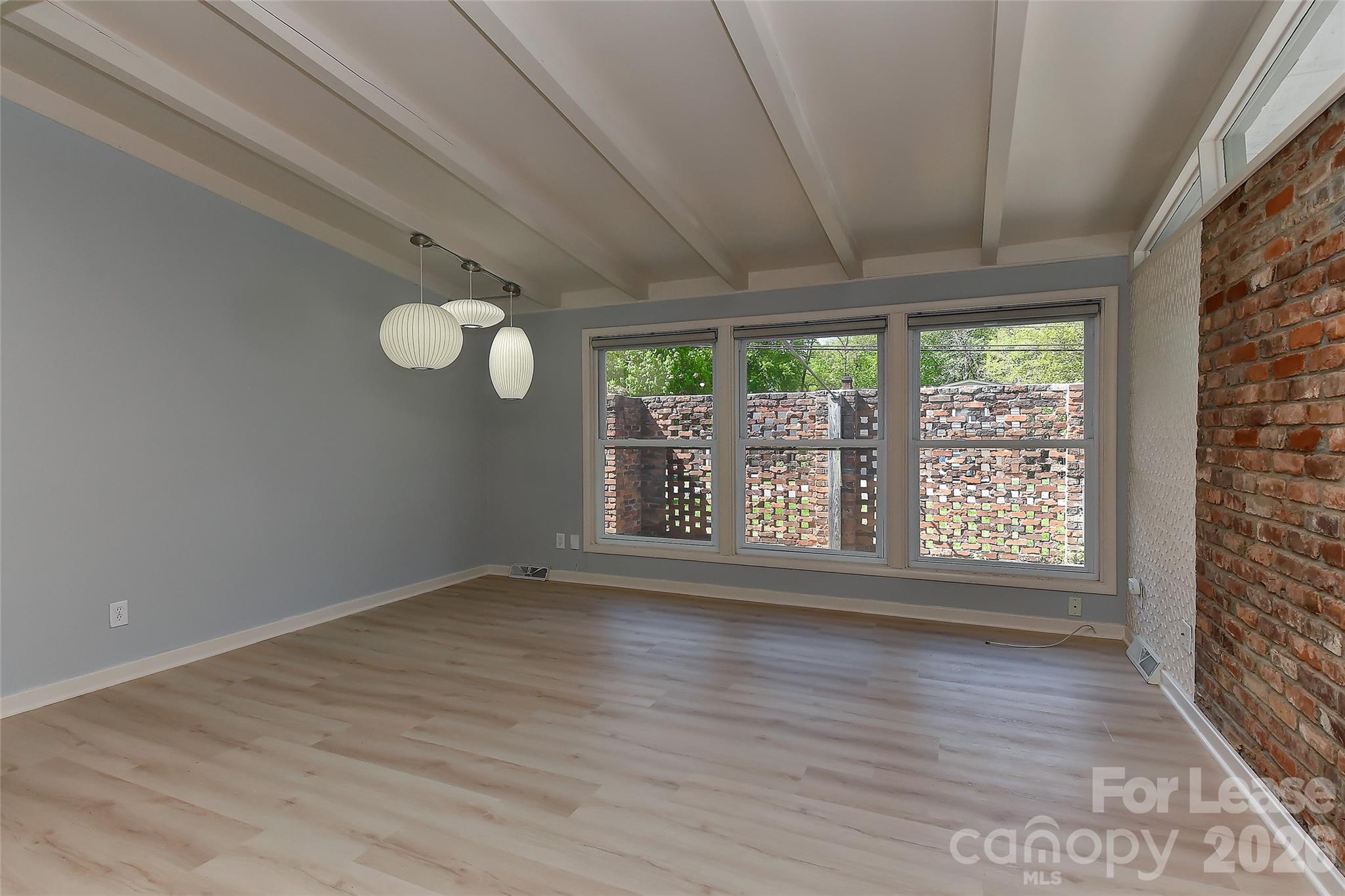 3111 Spring Valley Road