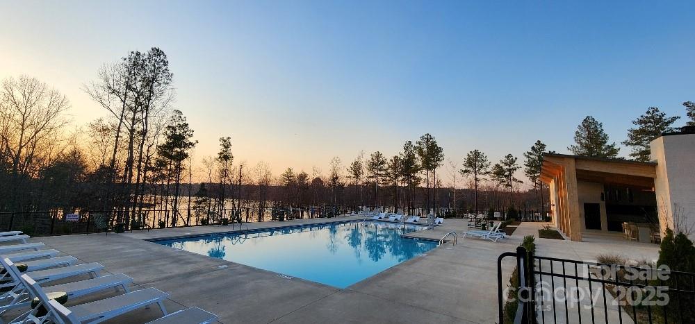 Lakeside Reserve - Land