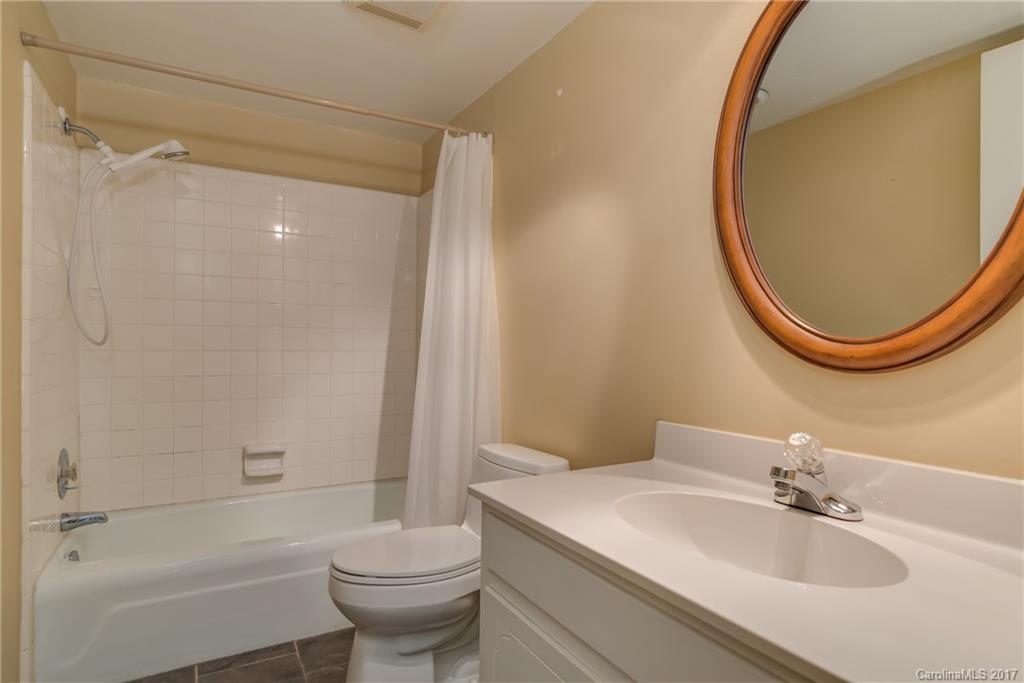 Lakemoor Village - Residential