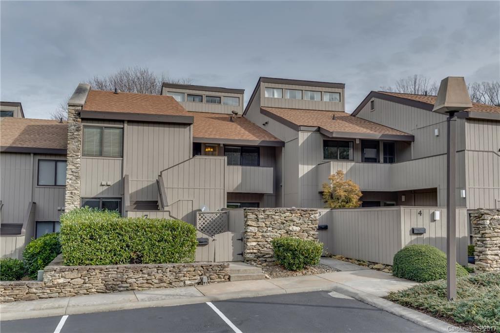 Lakemoor Village - Residential