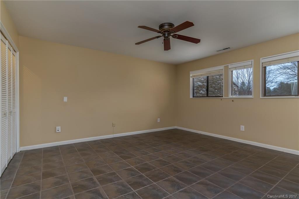 Lakemoor Village - Residential