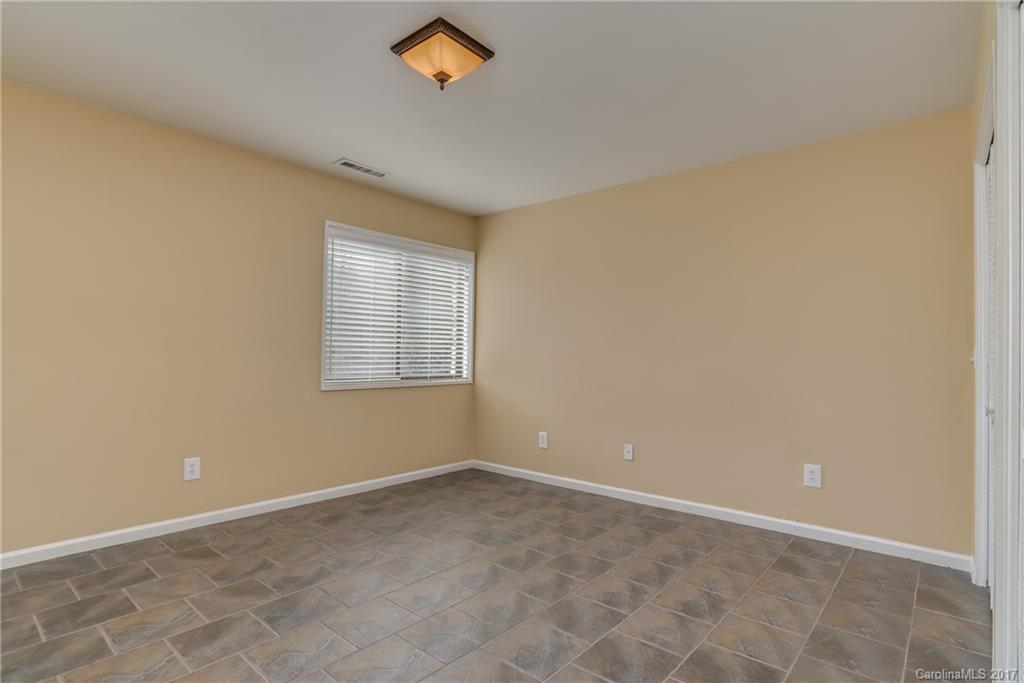 Lakemoor Village - Residential