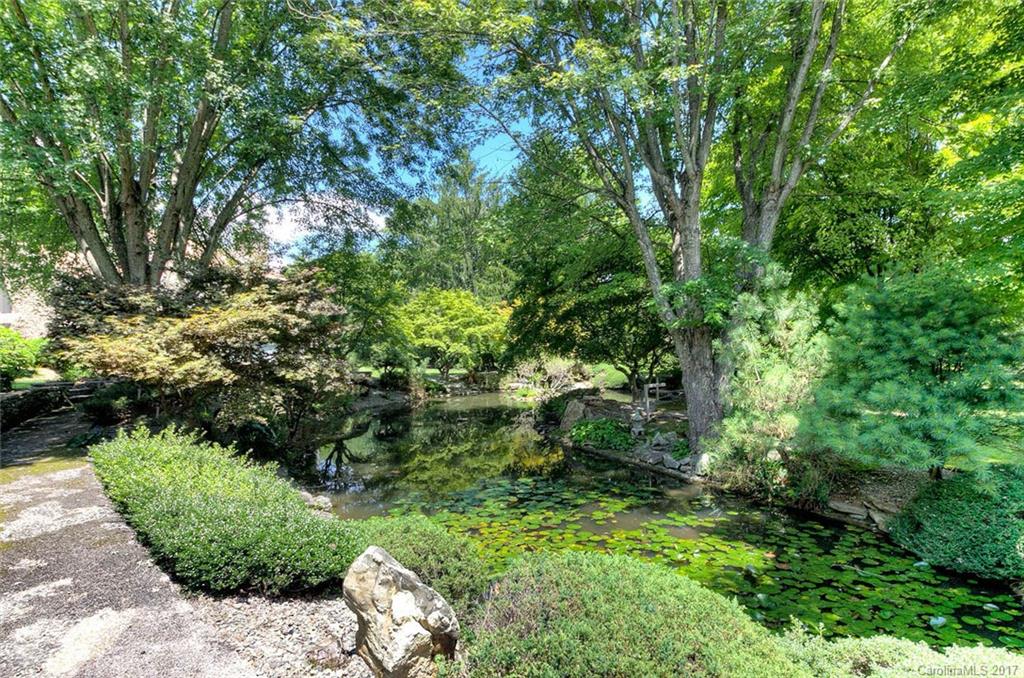 Lakemoor Village - Residential