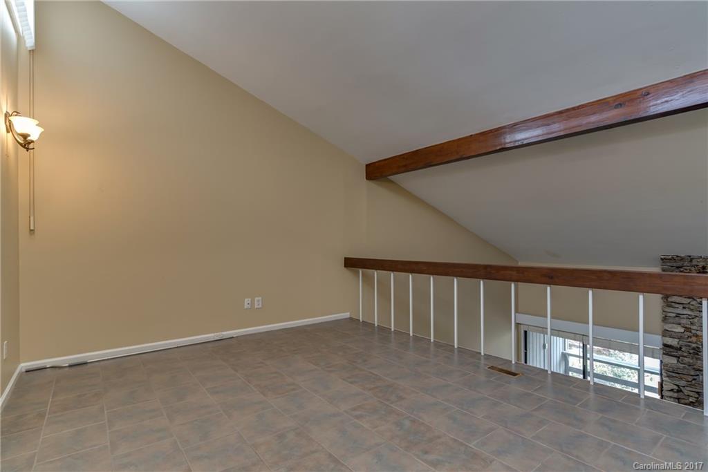 Lakemoor Village - Residential