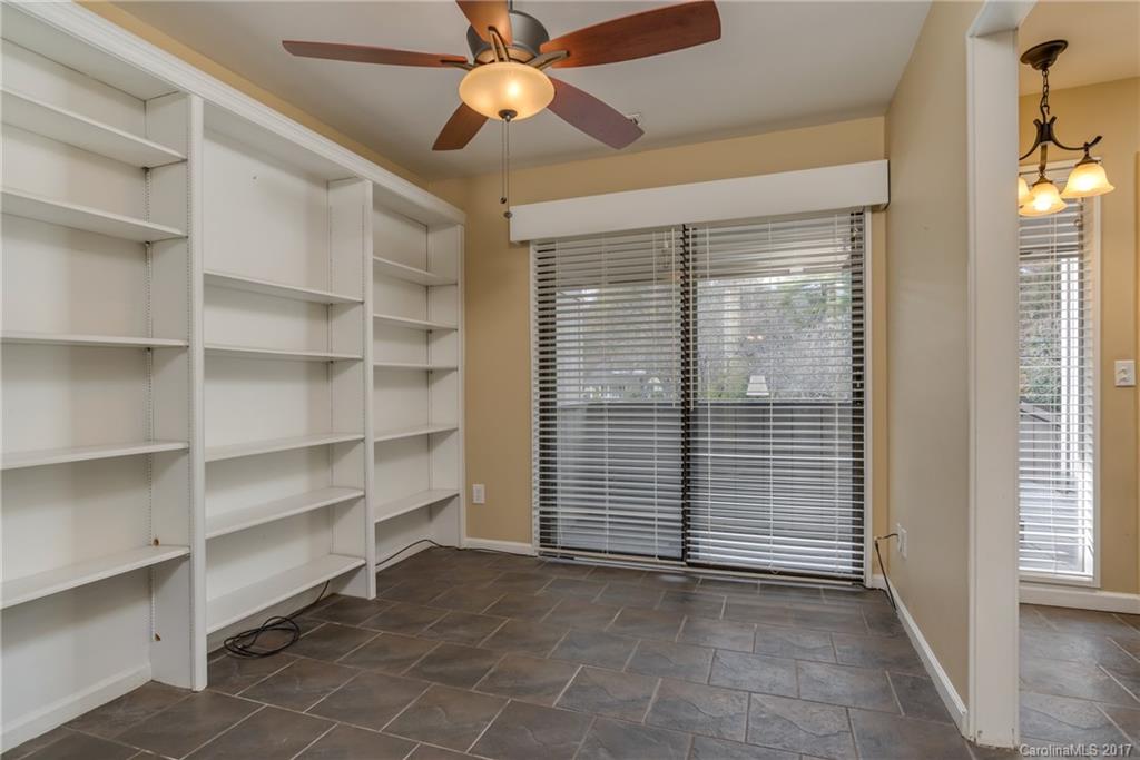 Lakemoor Village - Residential