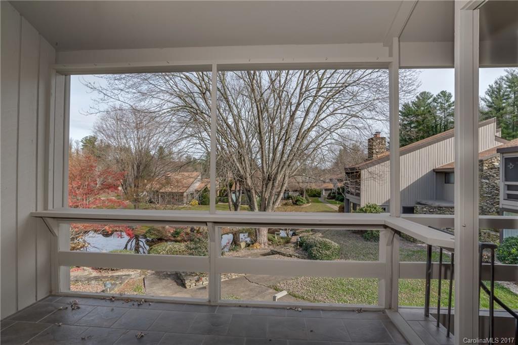 Lakemoor Village - Residential