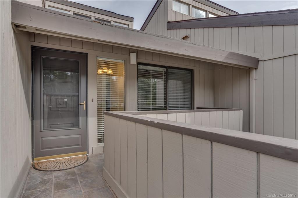 Lakemoor Village - Residential