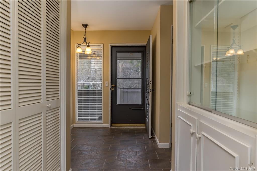 Lakemoor Village - Residential