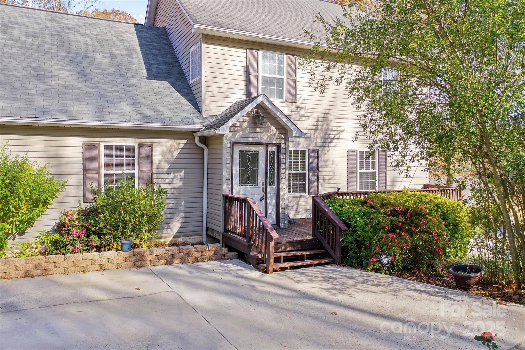 1101 Warf Road