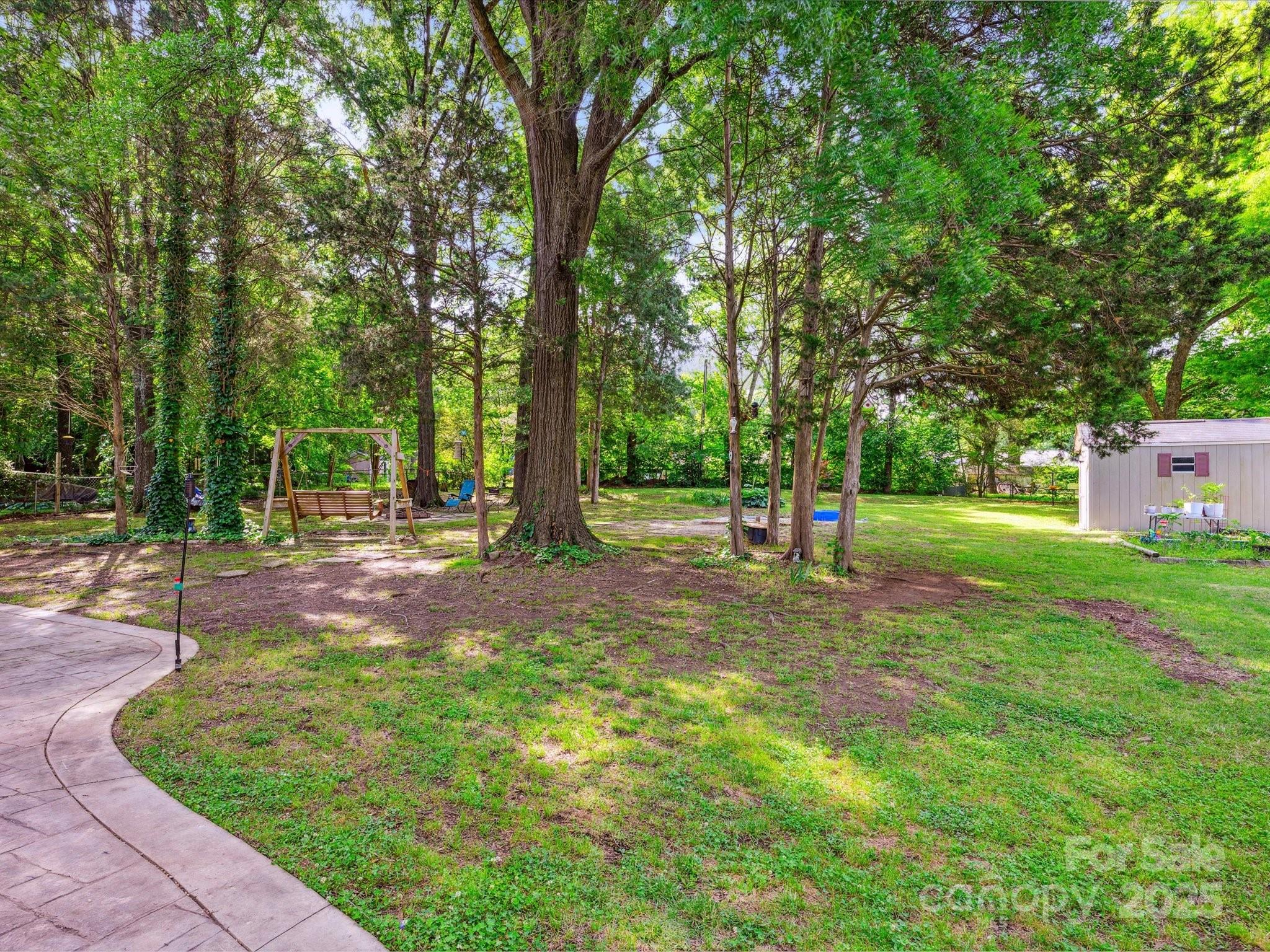 Twelve Oaks - Residential