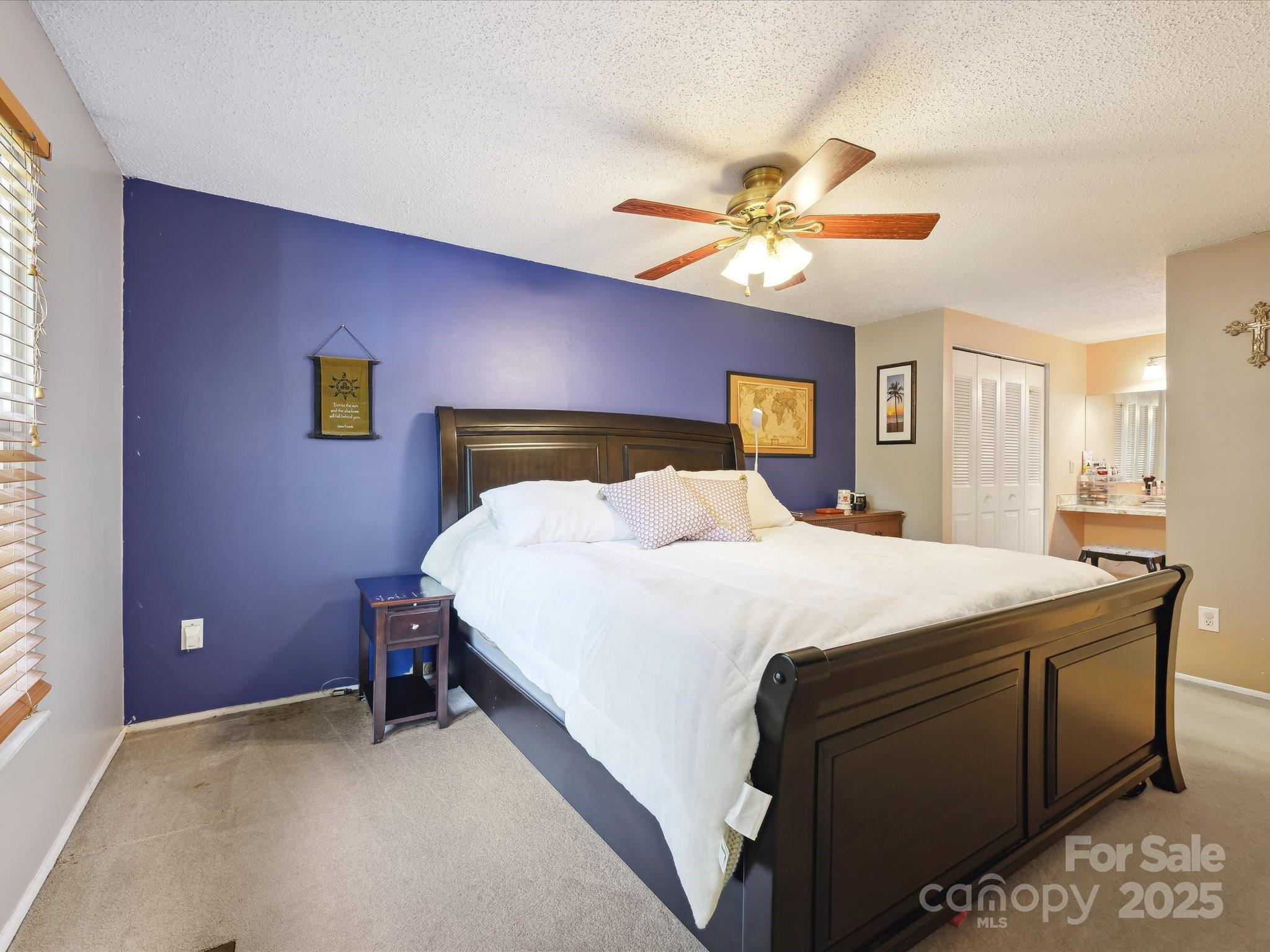 Twelve Oaks - Residential