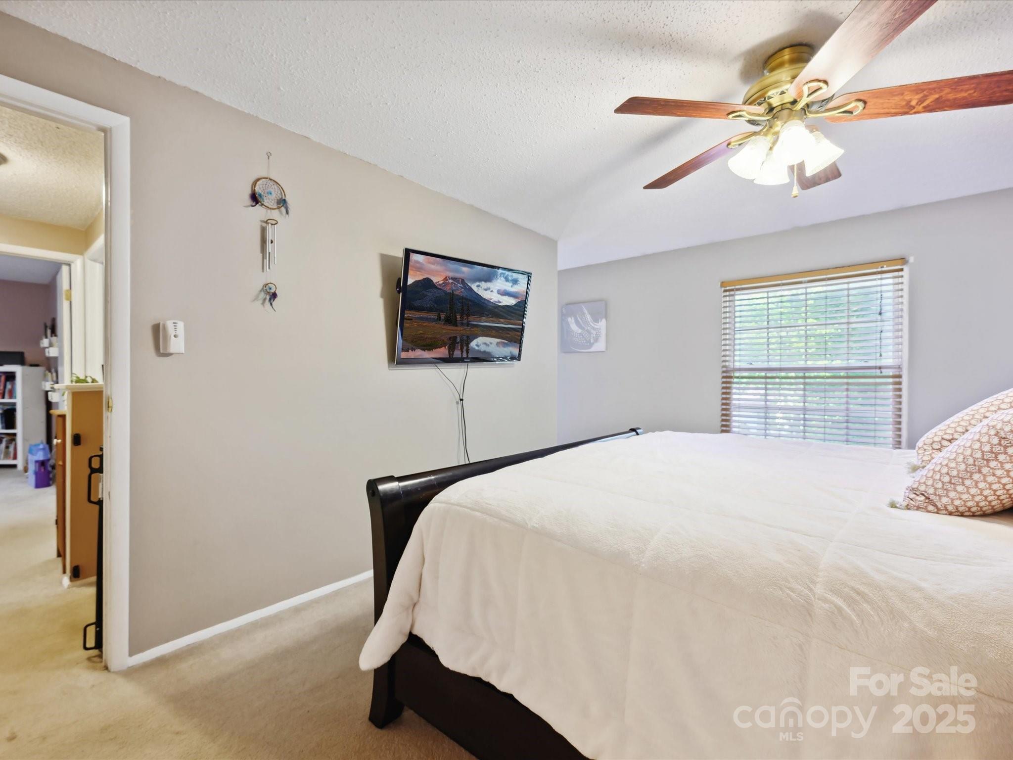 Twelve Oaks - Residential