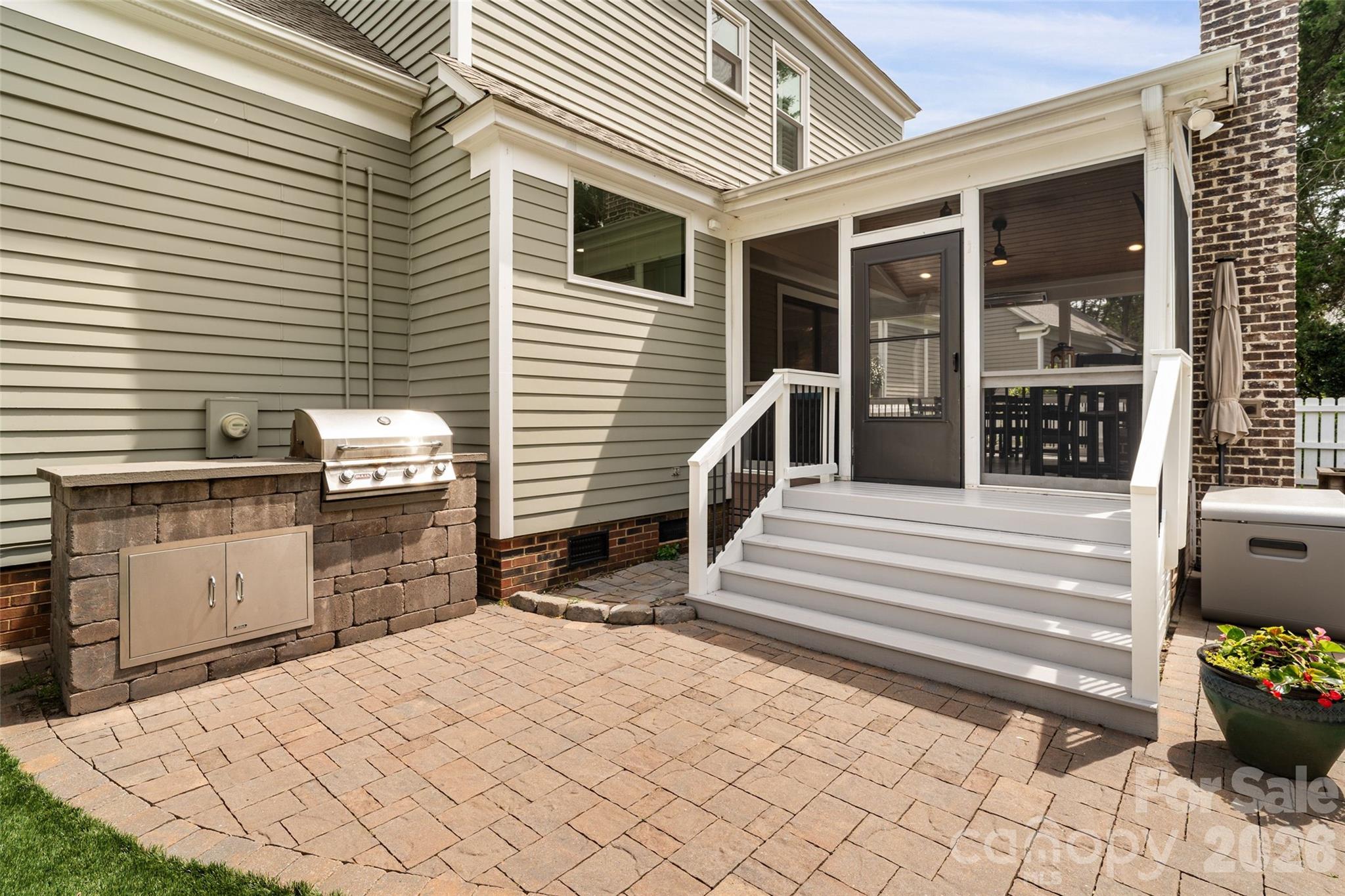 Beverly Crest - Residential