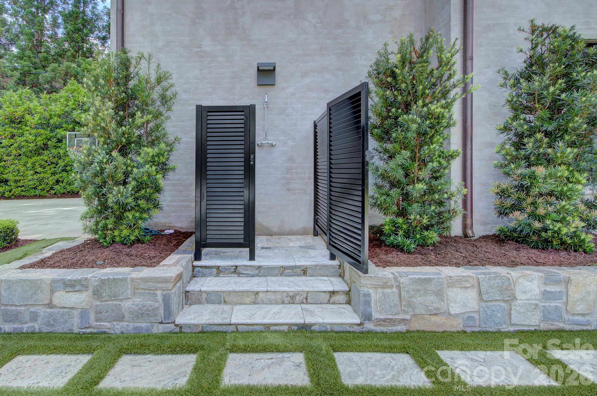 Myers Park - Residential