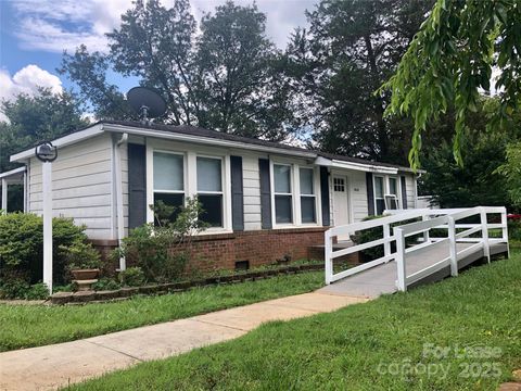 Photo of 1919 Old Hickory Grove Road, Mount Holly, NC 28120 (MLS # 4314805)